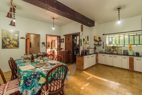 Image 38 - 257049