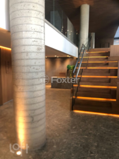 Image 30 - 264600