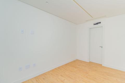 Image 37 - 266421