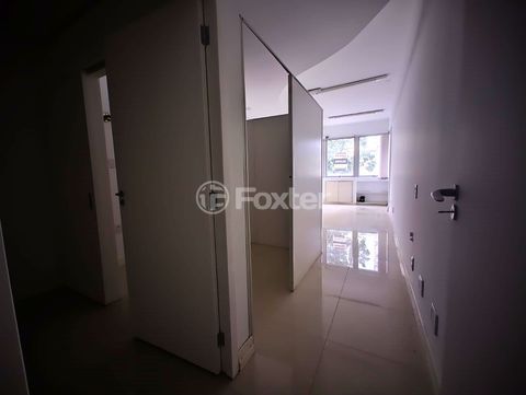 Image 10 - 266467