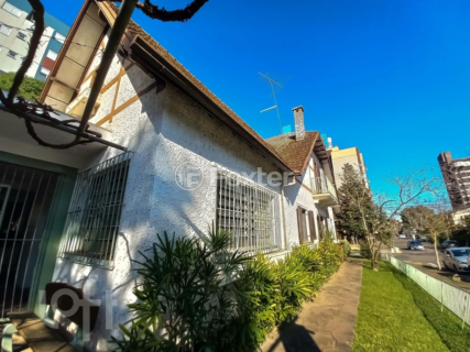 Image 30 - 268052