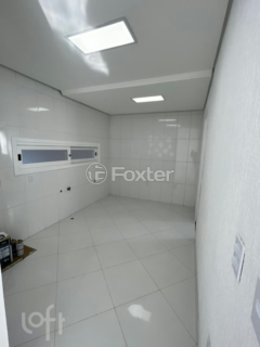 Image 3 - 270010