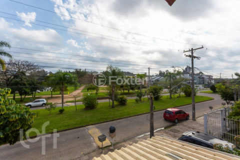 Image 35 - 270011