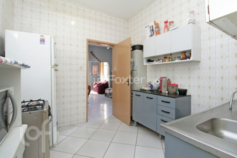Image 30 - 270030