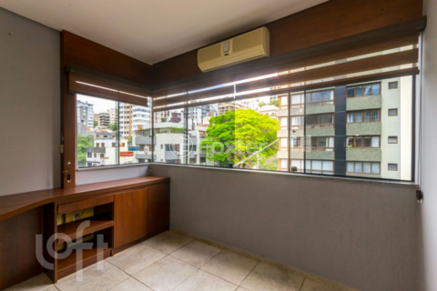 Image 27 - 270084