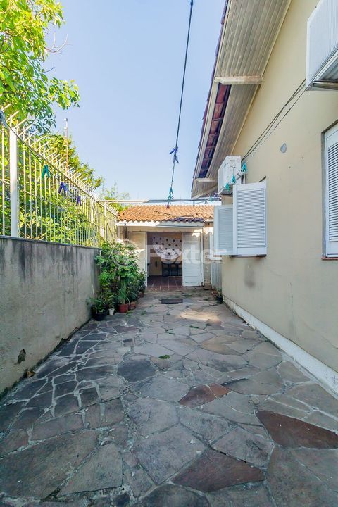 Image 28 - 270841