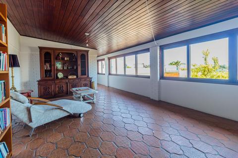 Image 32 - 270856