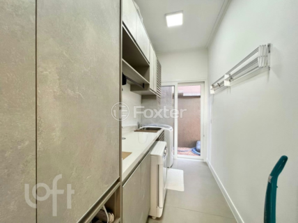 Image 21 - 275031