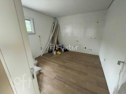 Image 35 - 275051