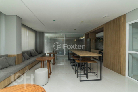 Image 17 - 275746