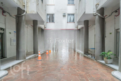 Image 8 - 276037