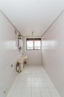 Image 17 - 276705