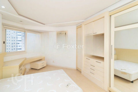 Image 19 - 278251