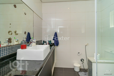 Image 30 - 279302