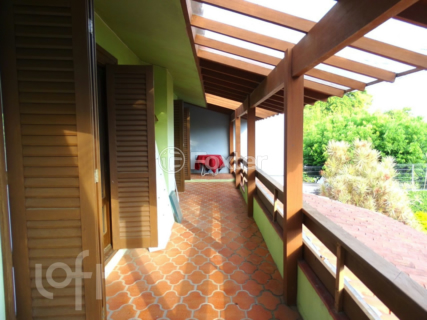 Image 35 - 279990