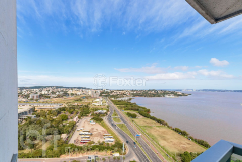 Image 10 - 280025