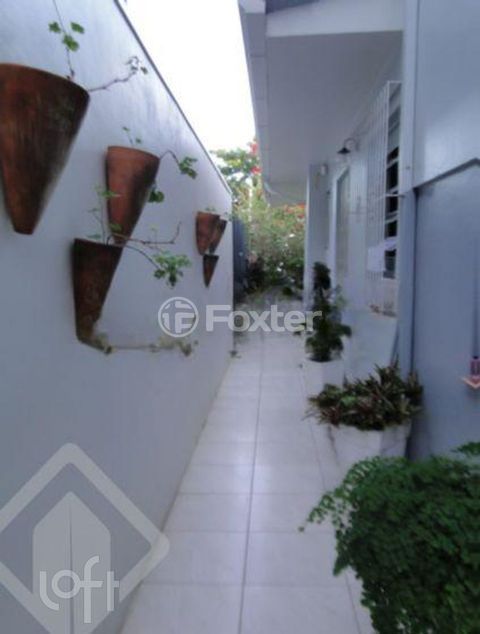 Image 25 - 280417