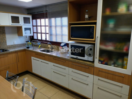 Image 4 - 280817