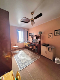 Image 33 - 281474