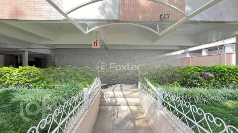 Image 17 - 281960
