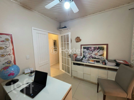 Image 8 - 282549