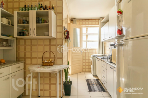 Image 4 - 283500