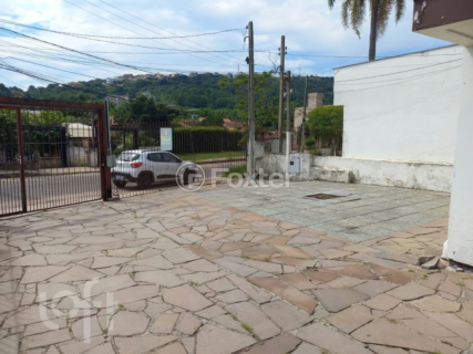 Image 26 - 284021