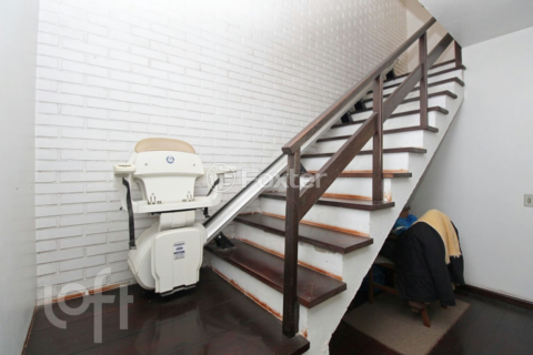 Image 19 - 284255