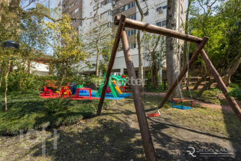 Image 40 - 284272