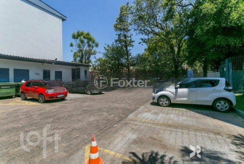 Image 29 - 284300