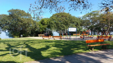 Image 4 - 284448