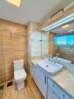 Image 14 - 284689