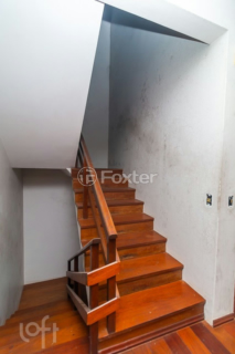 Image 8 - 285328