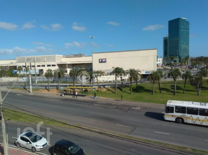 Image 7 - 285810