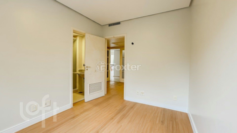 Image 21 - 286506
