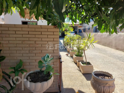 Image 17 - 287685