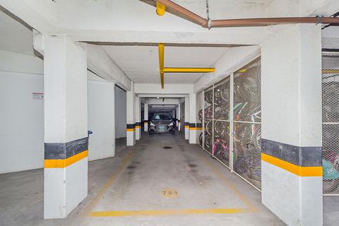 Image 22 - 293439