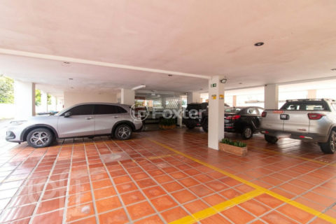 Image 21 - 295003