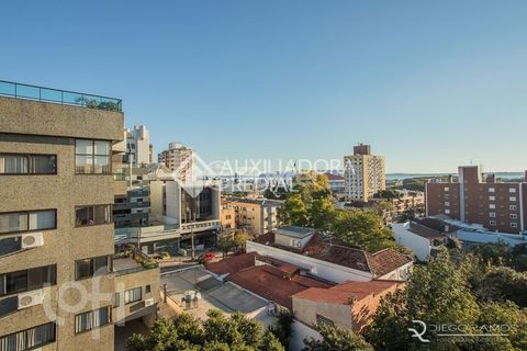 Image 24 - 295003