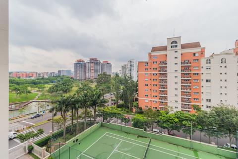 Image 15 - 295632