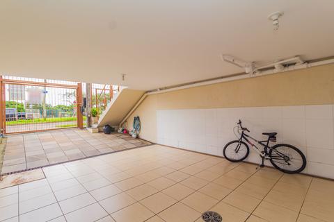Image 31 - 295665