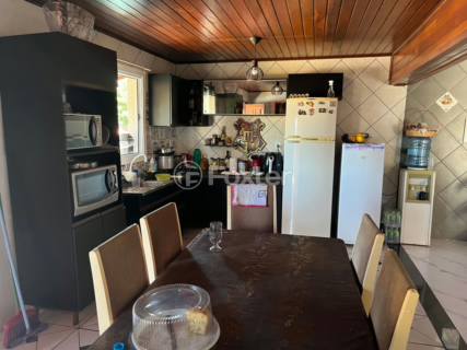 Image 13 - 295676