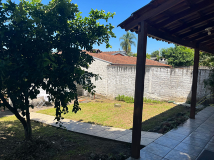 Image 22 - 295676