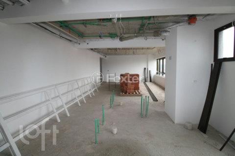 Image 33 - 296025