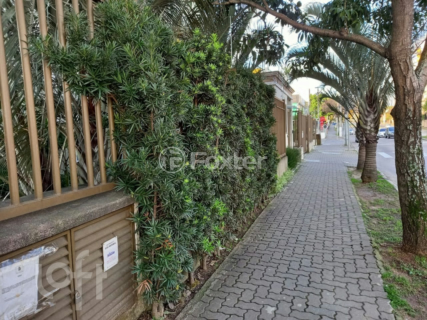 Image 29 - 297351