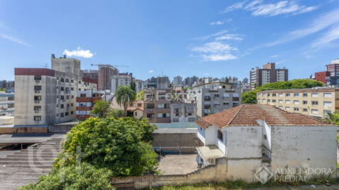 Image 27 - 297551