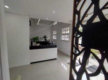 Image 4 - 297874