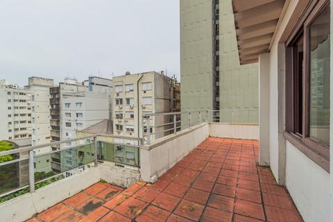 Image 18 - 297942