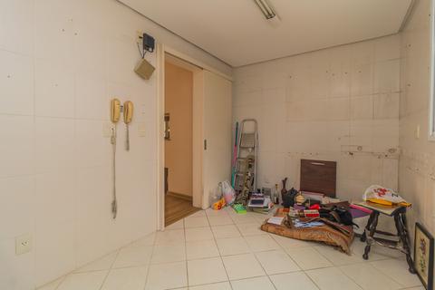 Image 20 - 298075