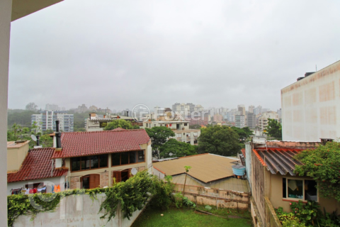 Image 16 - 299882